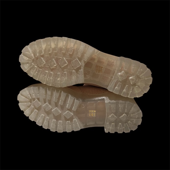 Dirty Laundry Women's Margo Chelsea Boot - Picture 5 of 5